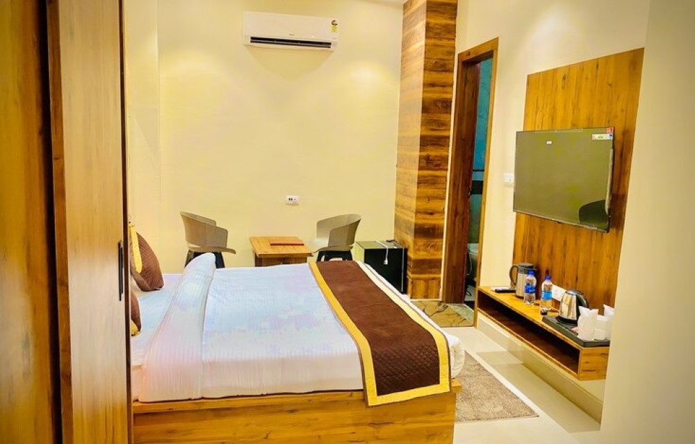 Hotel Tulsi Grand inn